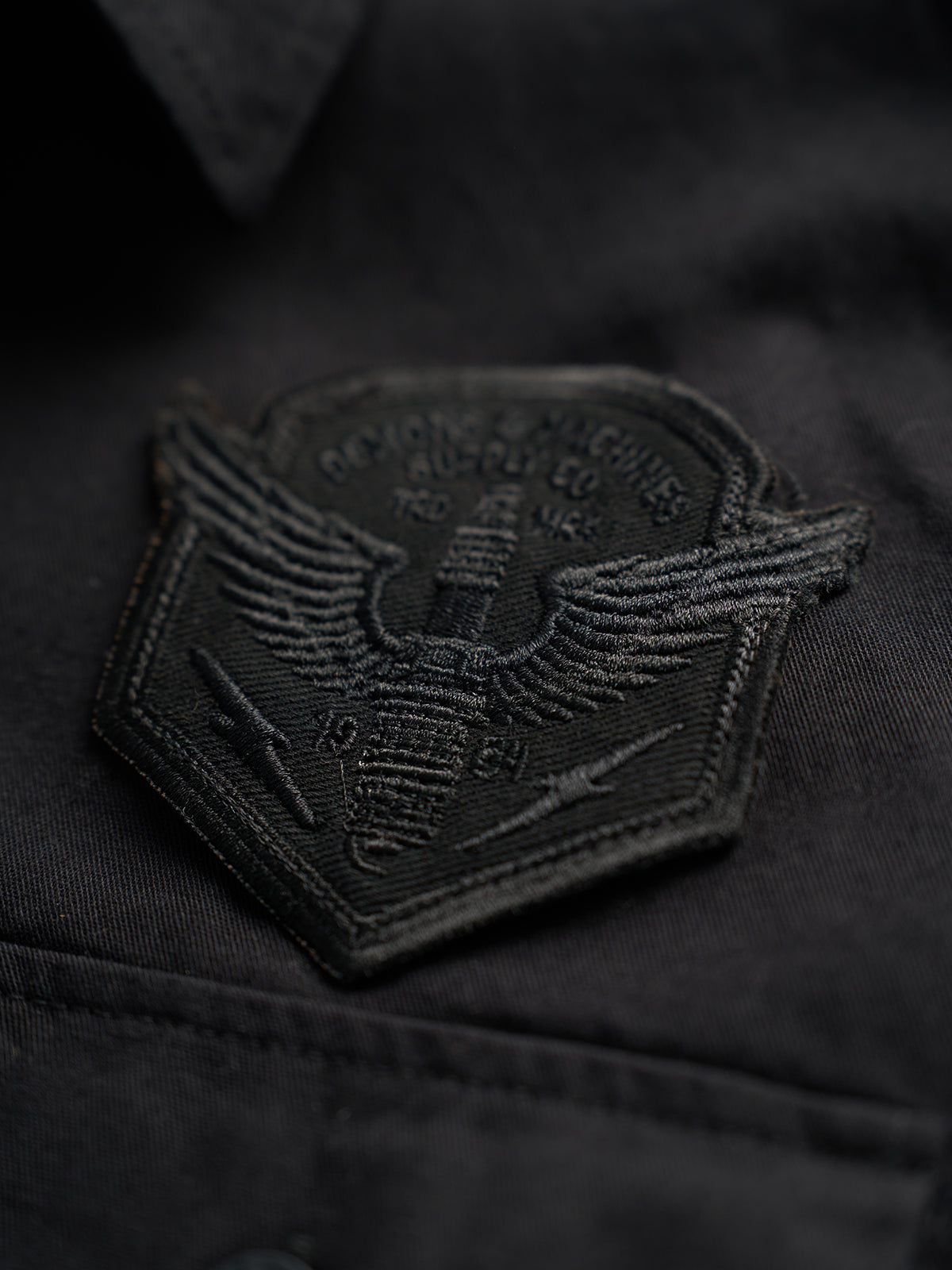 Algodón resistente tejido para workwear — Camisa Garage Boulder en Negro. #color_negro