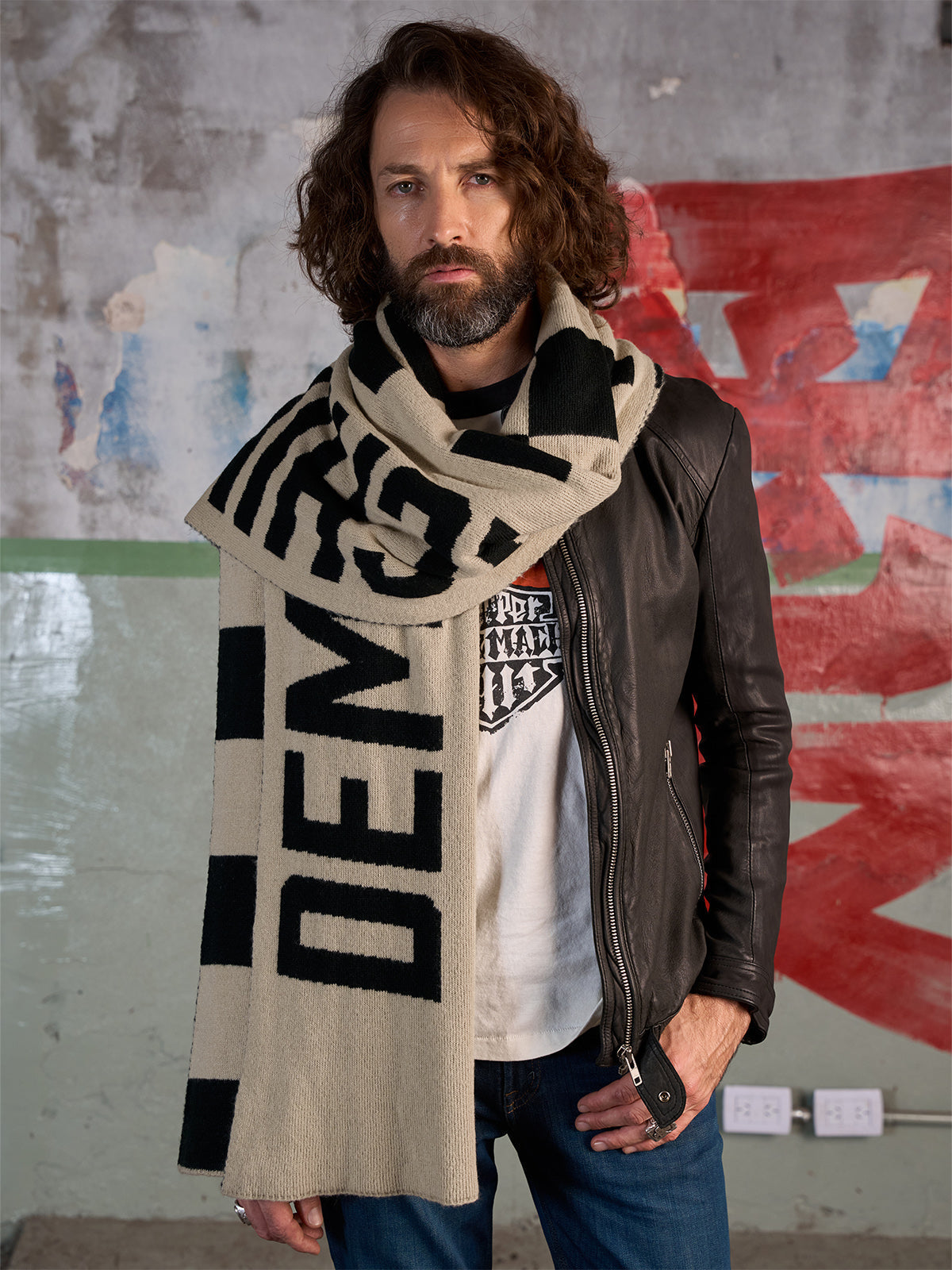 Bufanda Oversize Lenny en Marfil, vista lateral — talla única, 65 × 240 cm. #color_marfil