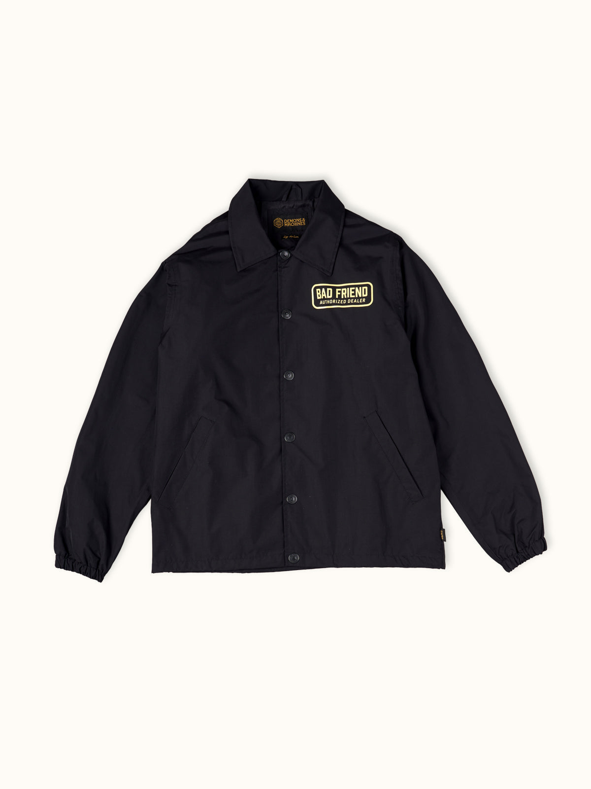 Rompevientos Nashville Coach en Negro, vista frontal — poliamida impermeable mate. Demons & Machines. #color_negro